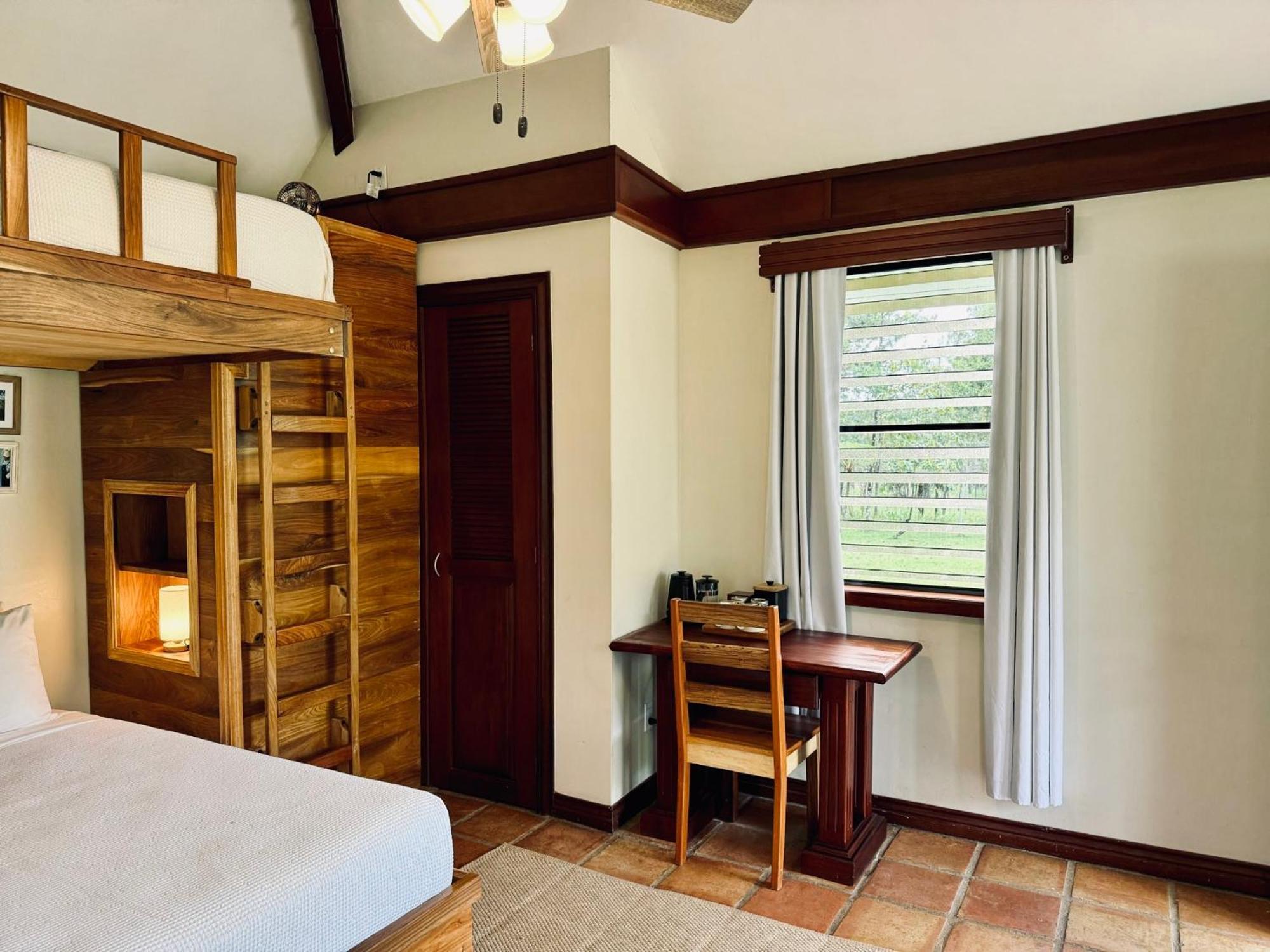 Hidden Valley Wilderness Lodge Blancaneau Eksteriør billede